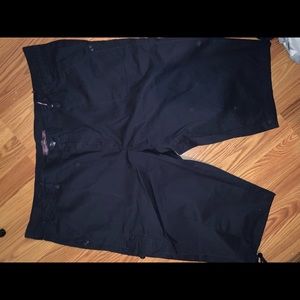 Gloria Vanderbilt navy 24 capris